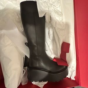 Excellent condition - never used